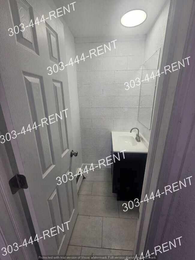 Foto del edificio - Great Location in Denver! All Utilities Included!