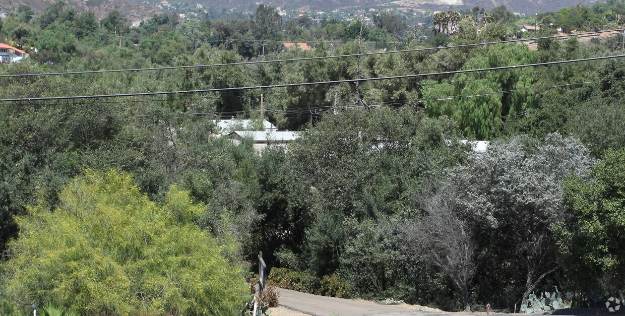 Building Photo - 13838 Campo Rd