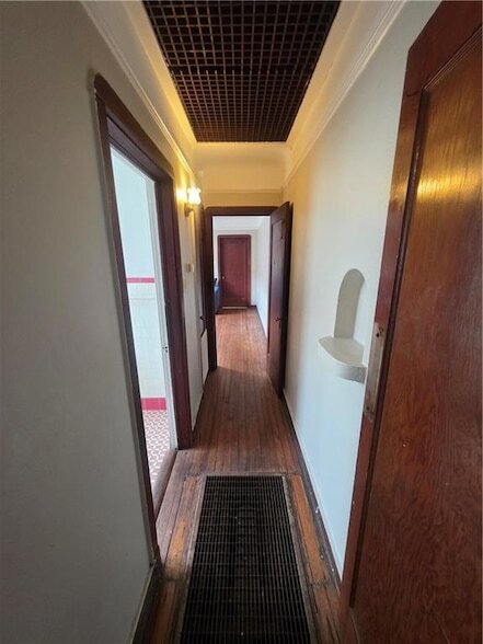 Foto del edificio - 2520 Leonidas St