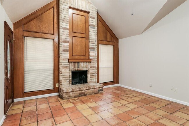 Foto del edificio - 23259 Whittaker Way