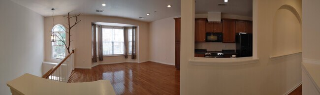 Front of 2nd floor - 116 Vintage Dr