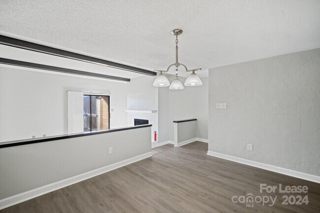 Building Photo - 5192 Corbin Ln