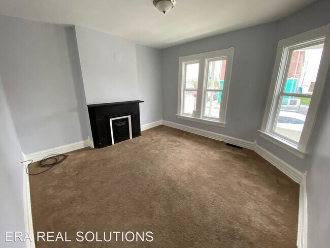 Foto del edificio - 164-166 S Cypress Ave