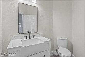 Building Photo - 4630 Laguna Vista St