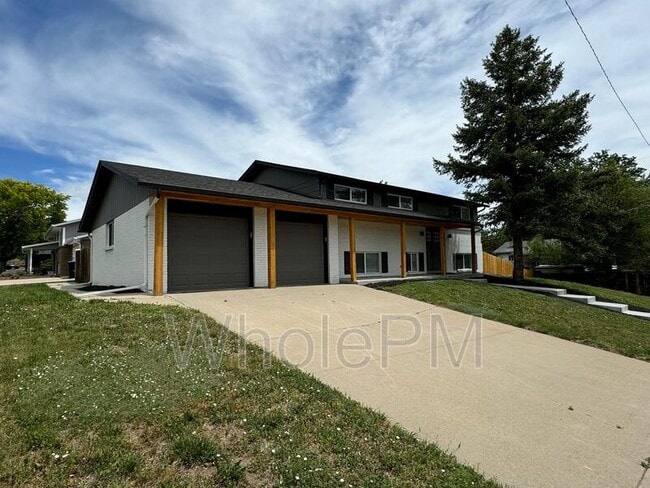 Building Photo - 7017 W 62nd Pl