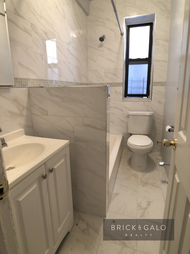 Foto del edificio - 2157 Ocean Ave