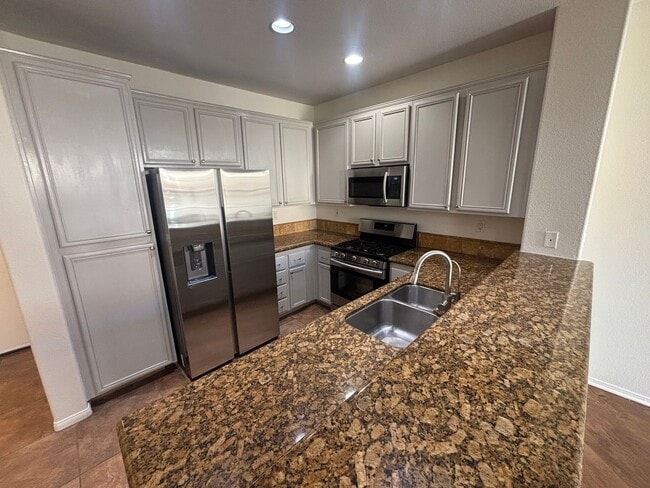 Foto del edificio - 3-Bedroom Townhome with Community Pool & S...