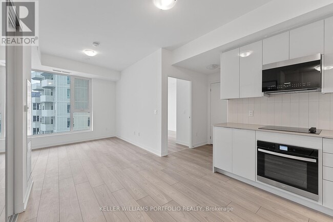 Building Photo - 498 Caldari Rd