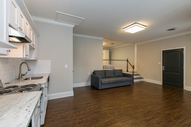 Granite Counter Tops - The Residence at 1743 N Decatur