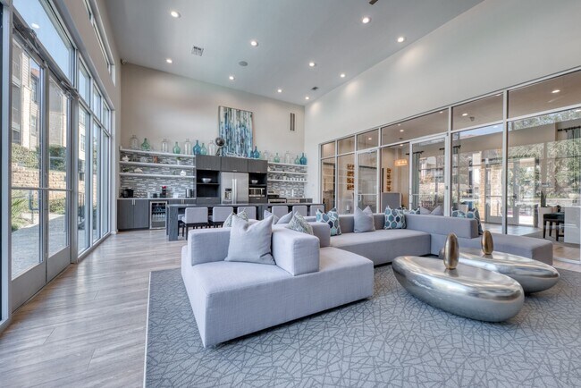 Laurel Canyon Apartments San Antonio, TX