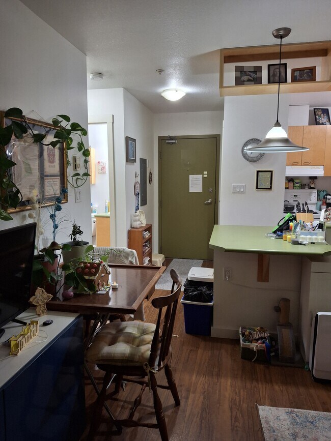 Photo du bâtiment - 238-238 Selby St