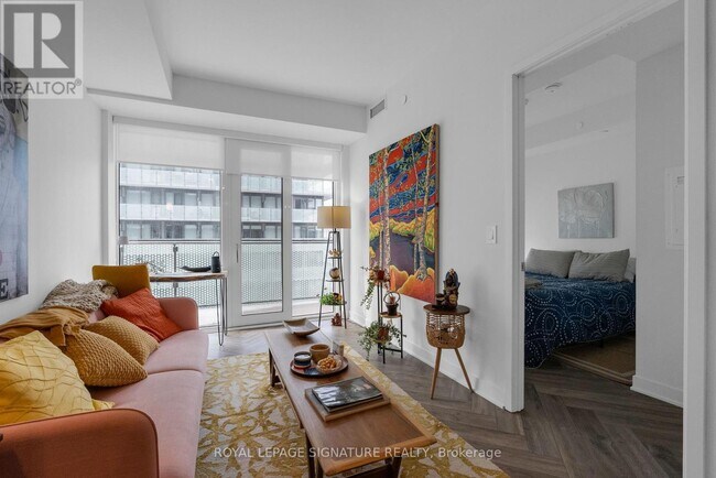 Building Photo - 70 Princess St