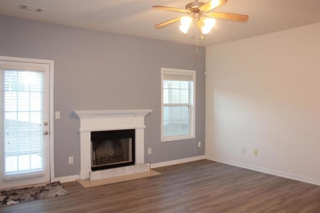 Building Photo - 6863 Grand Hickory Dr