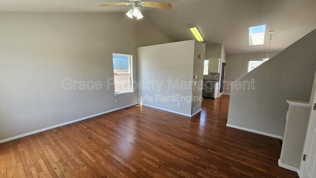 Photo - 325 W 116th Ave House