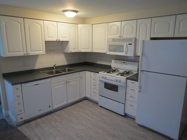 Foto del edificio - 1526 River Bend Rd