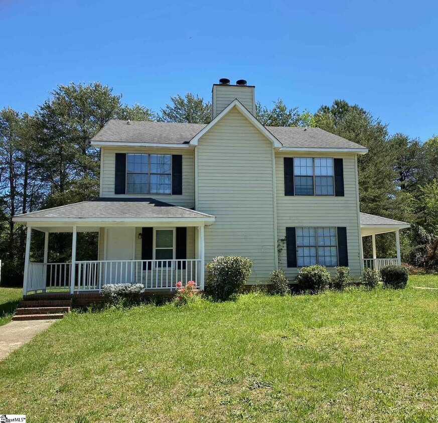 138 Montague Dr, Greenville, SC 29617 Condo for Rent in Greenville