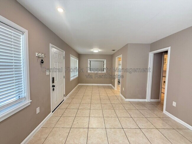 Foto del edificio - 315 S Lakewood Dr