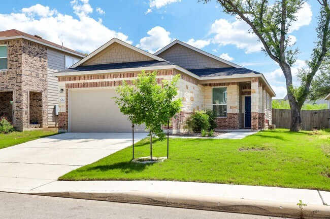 Foto del edificio - Single Story 3-Bedroom Haven with Modern A...