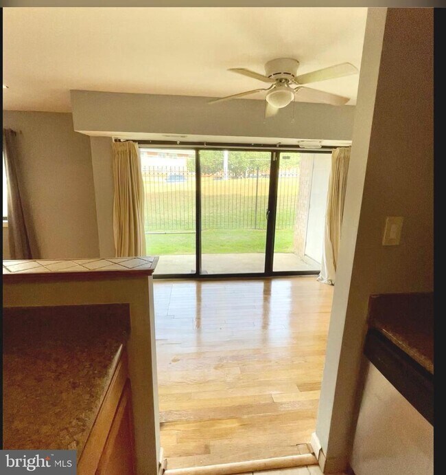 6300 HilMar Dr Unit 4, District Heights, MD 20747 Condo for Rent in