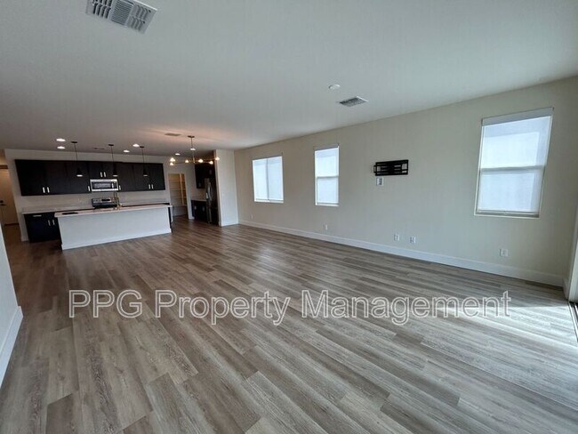 Foto del edificio - 16491 W Caldwell St