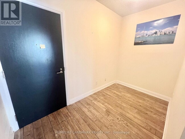 Building Photo - 18 Graydon Hall Dr