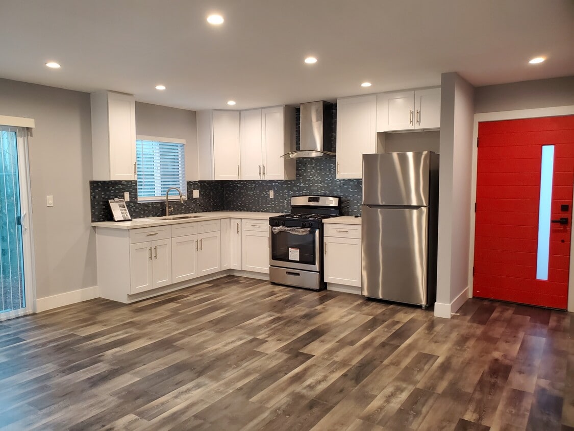 Foto principal - 7719-7723 Nestle Ave