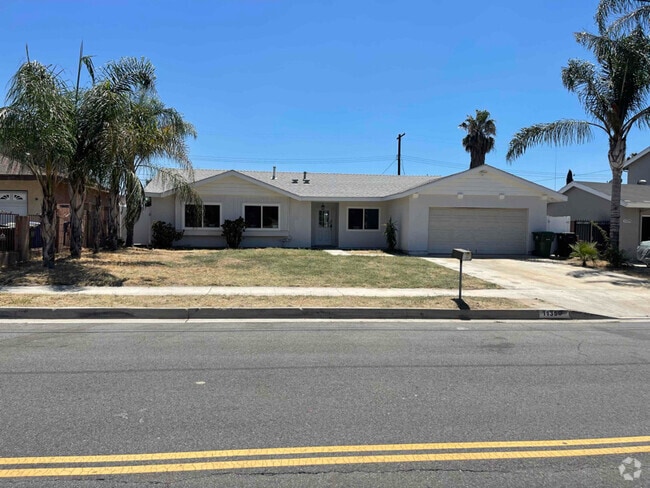 Building Photo - 11350 Kagel Canyon St