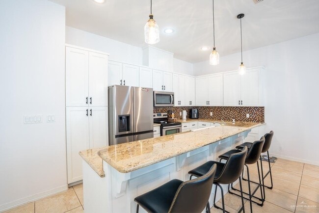 Foto del edificio - 21 S 5th St