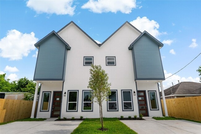 Photo - 4619 Stassen St Townhome