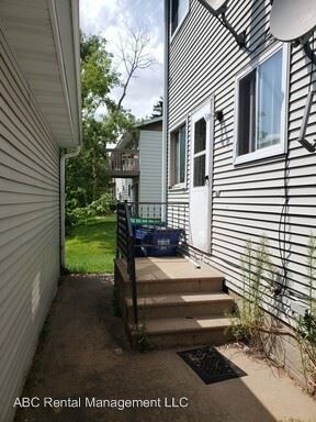 Foto del edificio - 1305-1307 Barker Ave