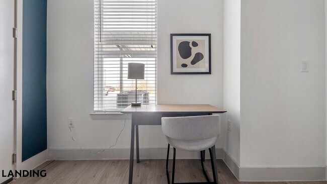 Foto del edificio - 8110 Blue Goose Rd