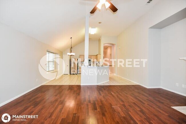 Foto del edificio - 4404 SHADOW OAK DR, DENTON, TX 76208