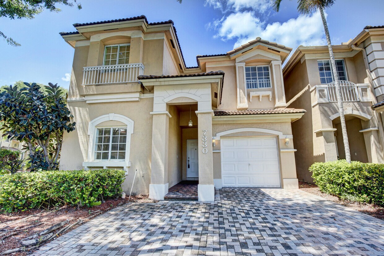 7330 NW 111th Ct, Doral, FL 33178 House Rental in Doral, FL