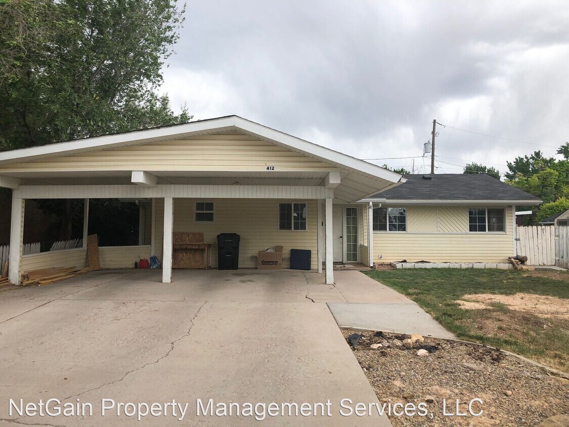 Primary Photo - 3 br, 2 bath House - 412 Circle Way Drive
