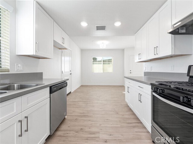 Foto del edificio - 1325 W Grand Ave