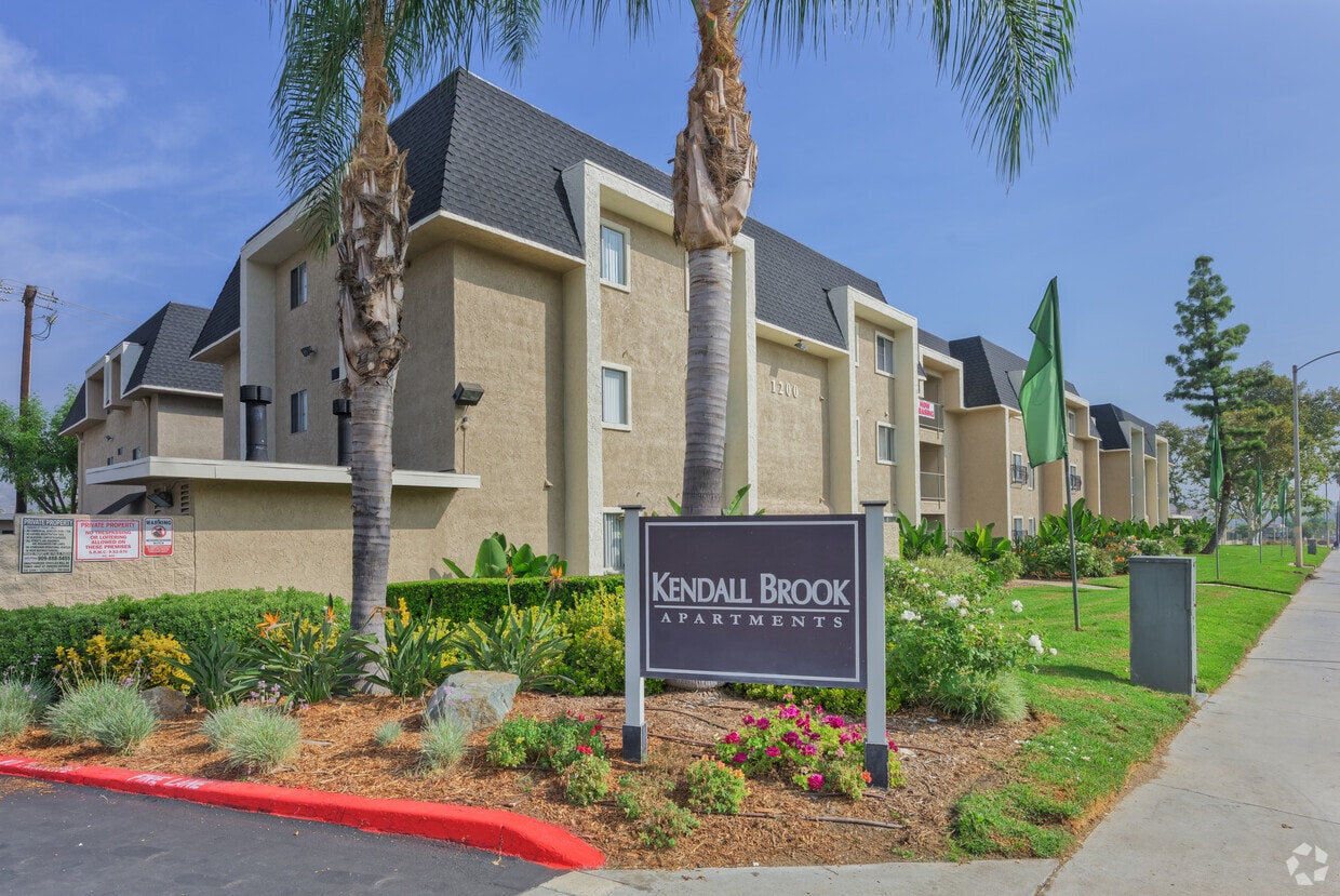 Primary Photo - Kendall Brook Apartments
