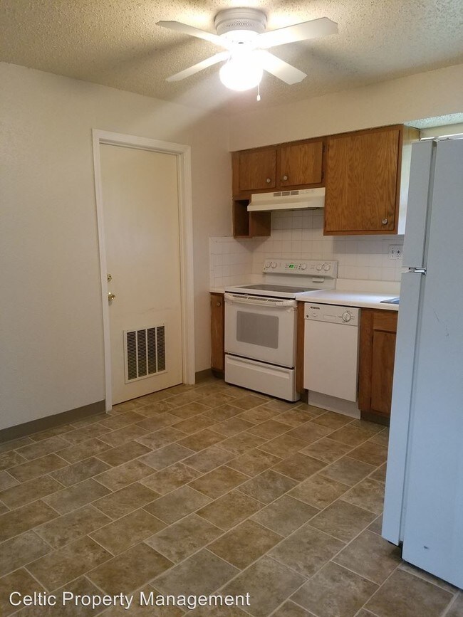 Foto del edificio - 4820 NW Homestead Rd