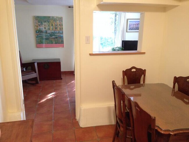 Building Photo - 1 bedroom in San Francisco CA 94122
