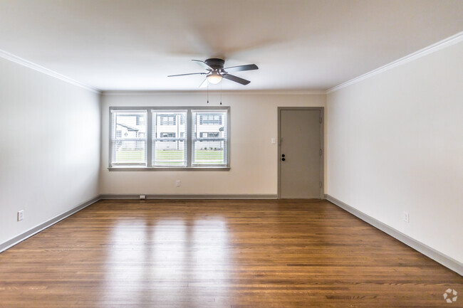 2 BR, 1 BA - 875SF - Highpoint at The Greenline