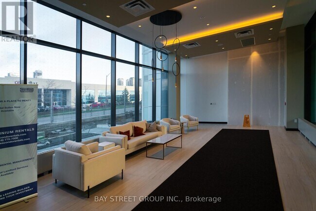 Photo du bâtiment - 10 Honeycrisp Cres