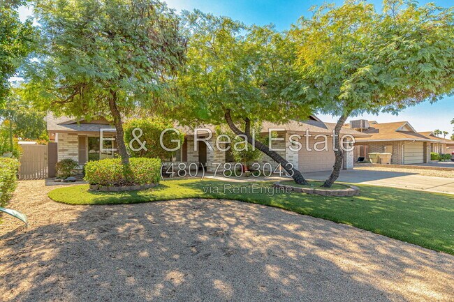 Foto del edificio - 6243 W Cholla St