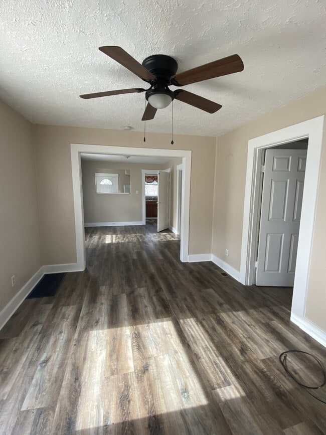 Photo - 2721 Springmont Ave House