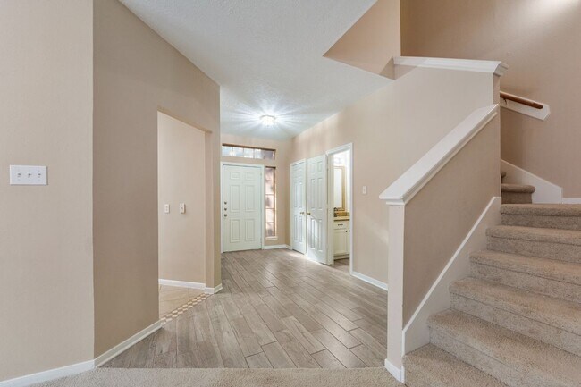 Building Photo - 9107 Baber Dr