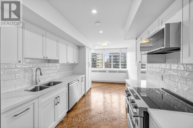 Photo du bâtiment - 561 Avenue Rd