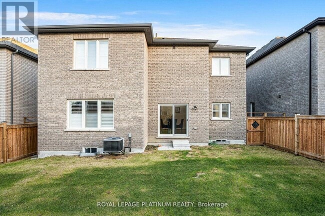 Photo du bâtiment - 1348 Harrington St