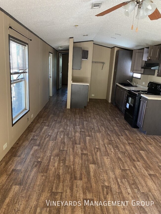 Building Photo - Beautiful 1 bed 1 bath