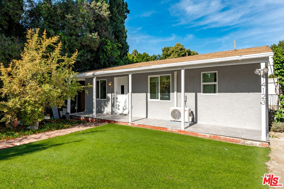 Foto principal - 14123 Califa St