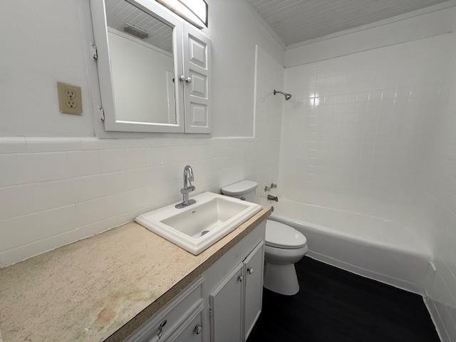 Foto del edificio - 250 Westridge Dr