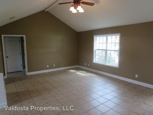 Foto del edificio - 5302 Vine Dr