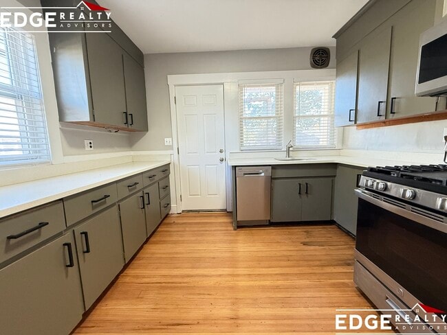 Foto del edificio - 141 Edenfield Ave